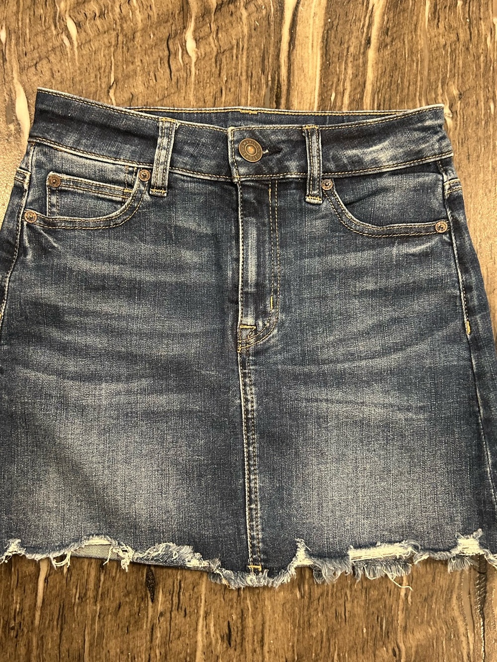 American Eagle High Rise Mini Denim Skirt size 0 GREAT CONDITION